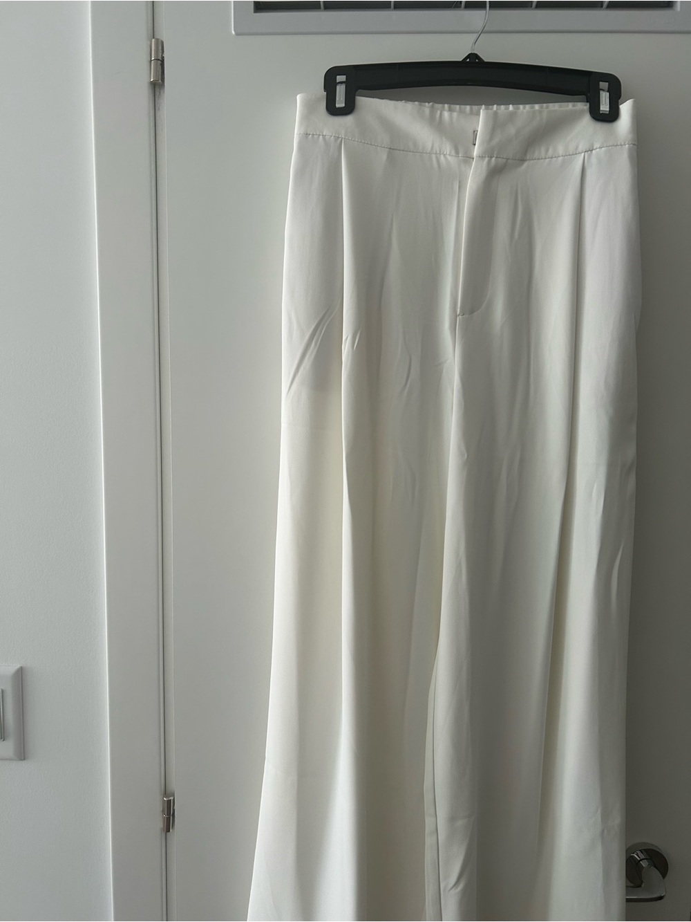 Stradivarius White/Ecru trousers